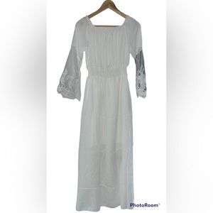 BOHO off the shoulder dress with lace sleeves 😍